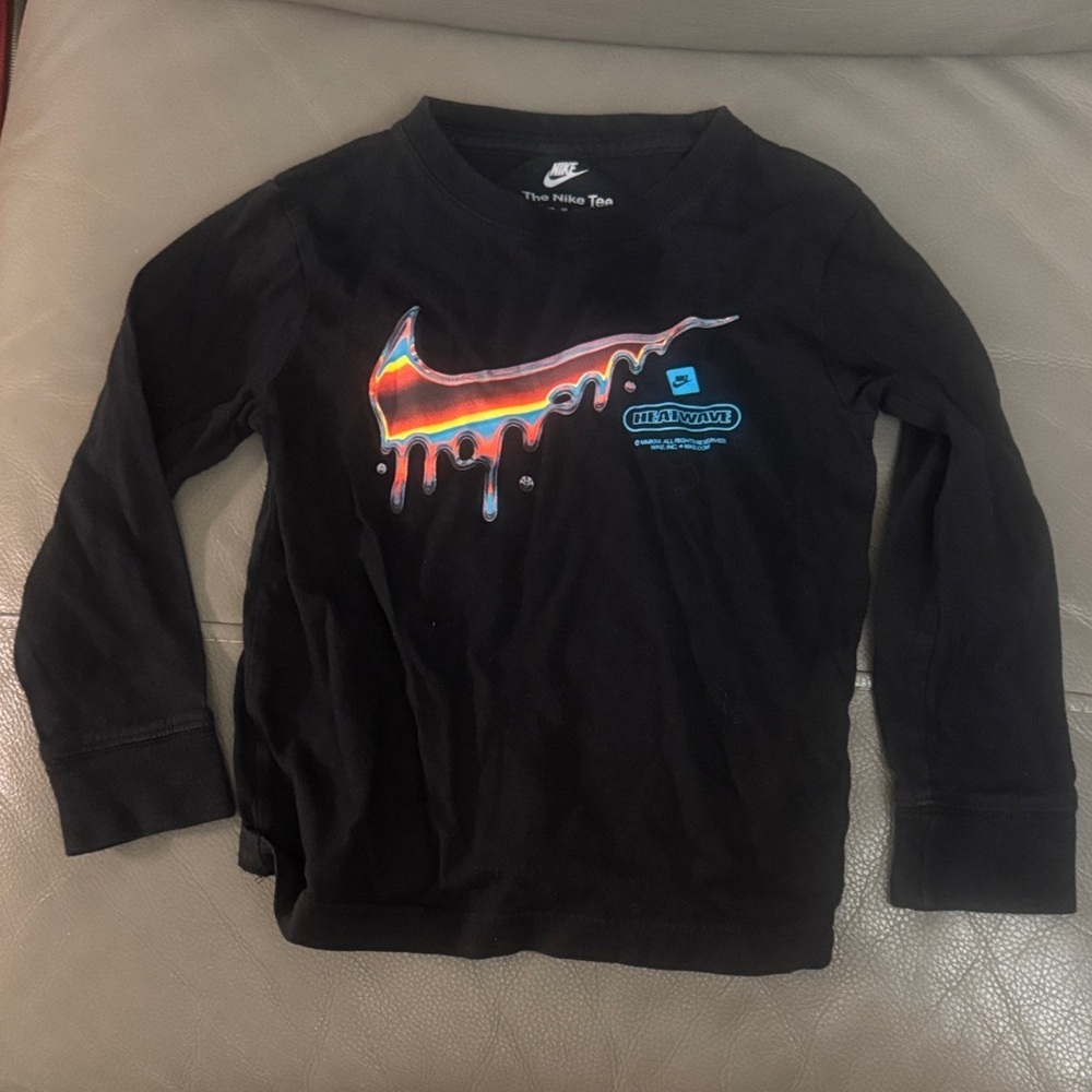 Nike Kids Black Long Sleeve Tee “Heatwave” Colorful Swoosh size 4